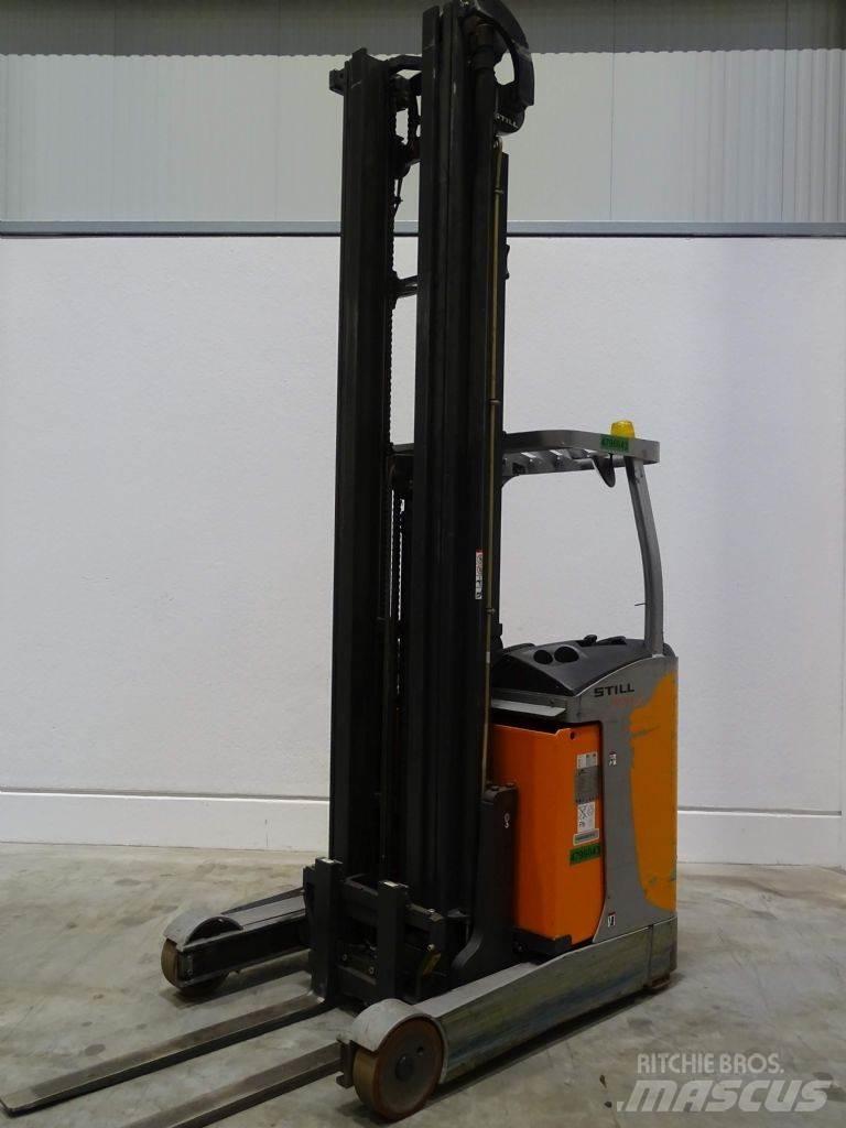 Still FM-X14 Reach trucks