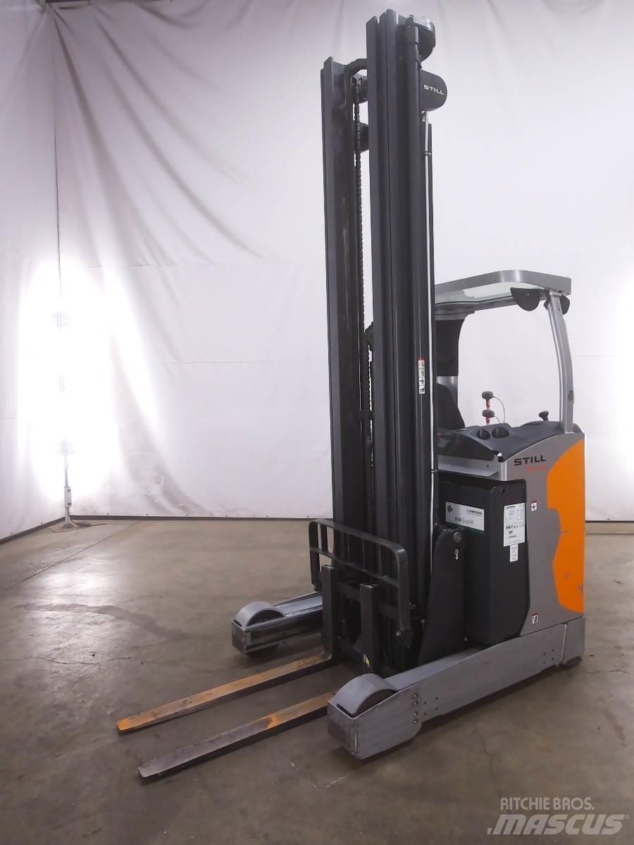 Still FM-X14 Reach trucks