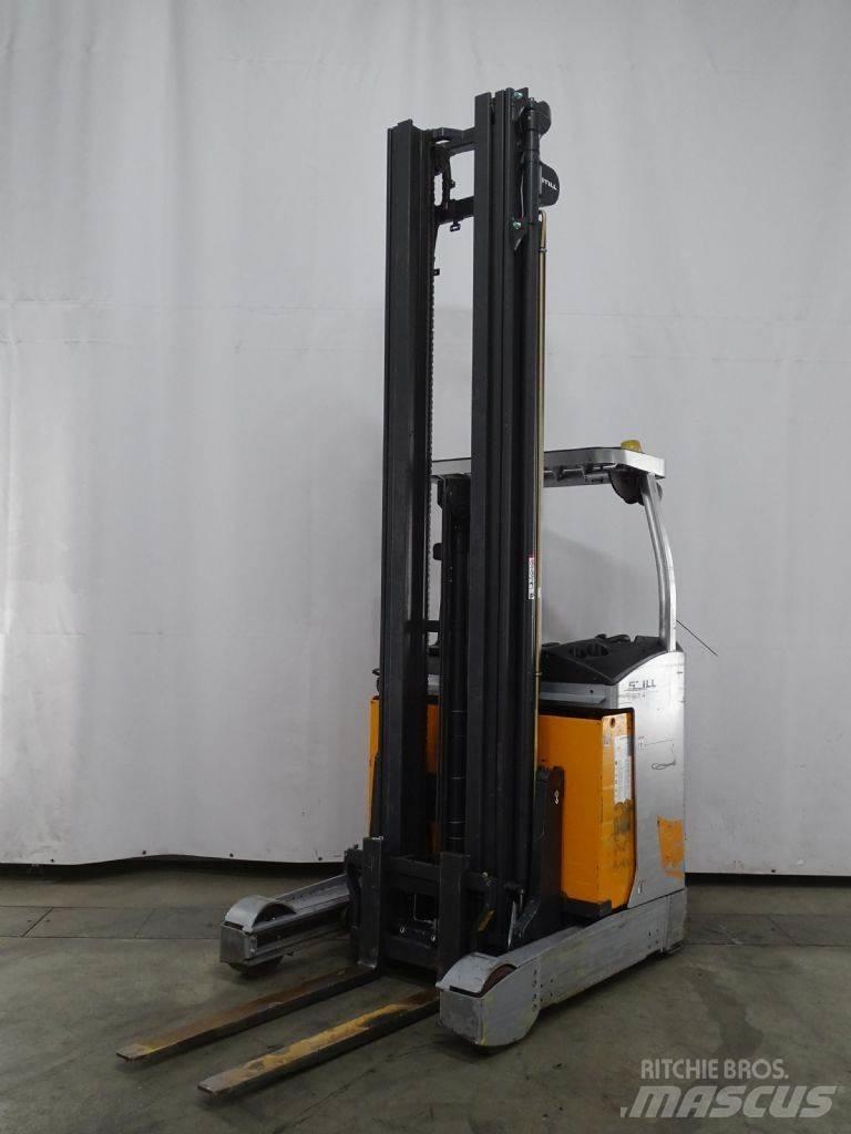 Still FM-X14 Reach trucks