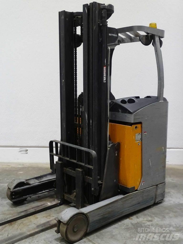 Still FM-X14 Reach trucks