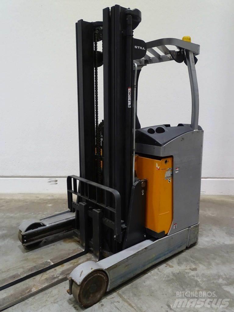 Still FM-X14 Reach trucks