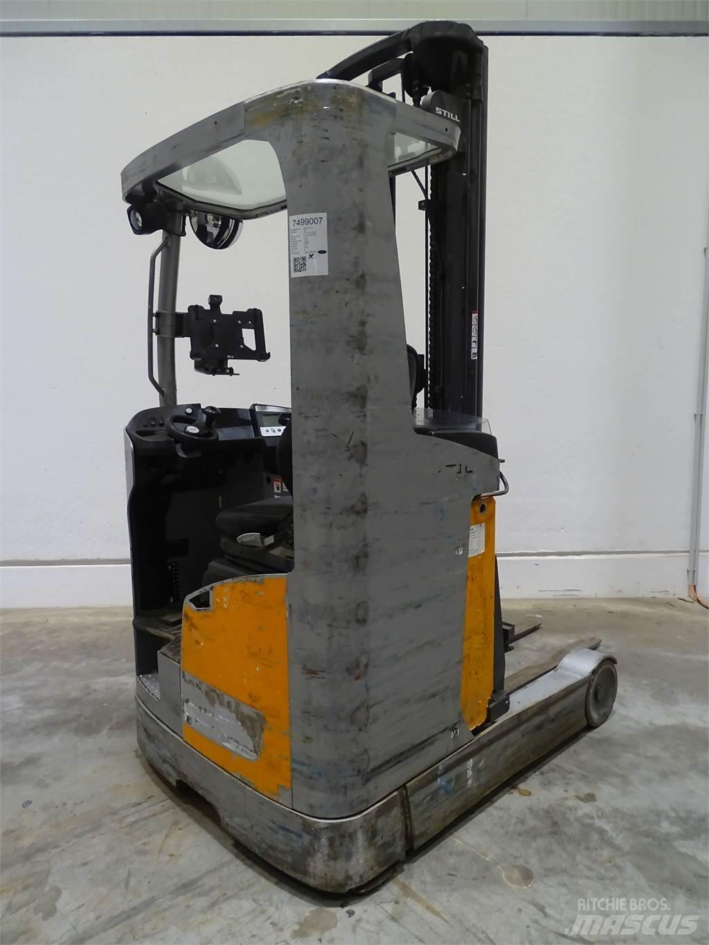 Still FM-X14 Reach trucks