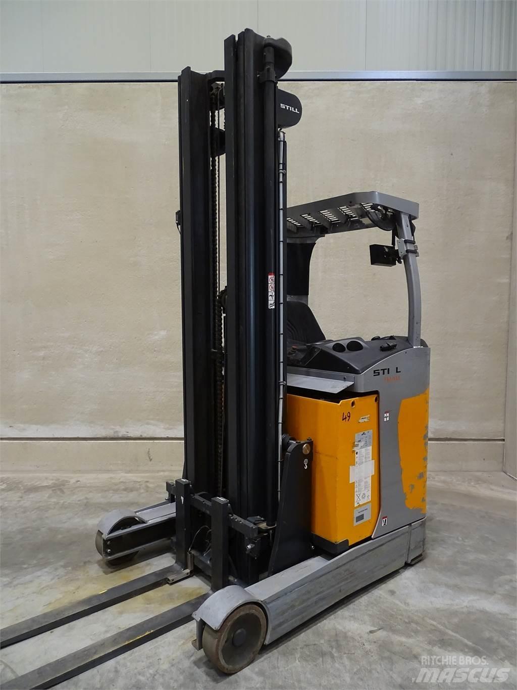 Still FM-X14 Reach trucks