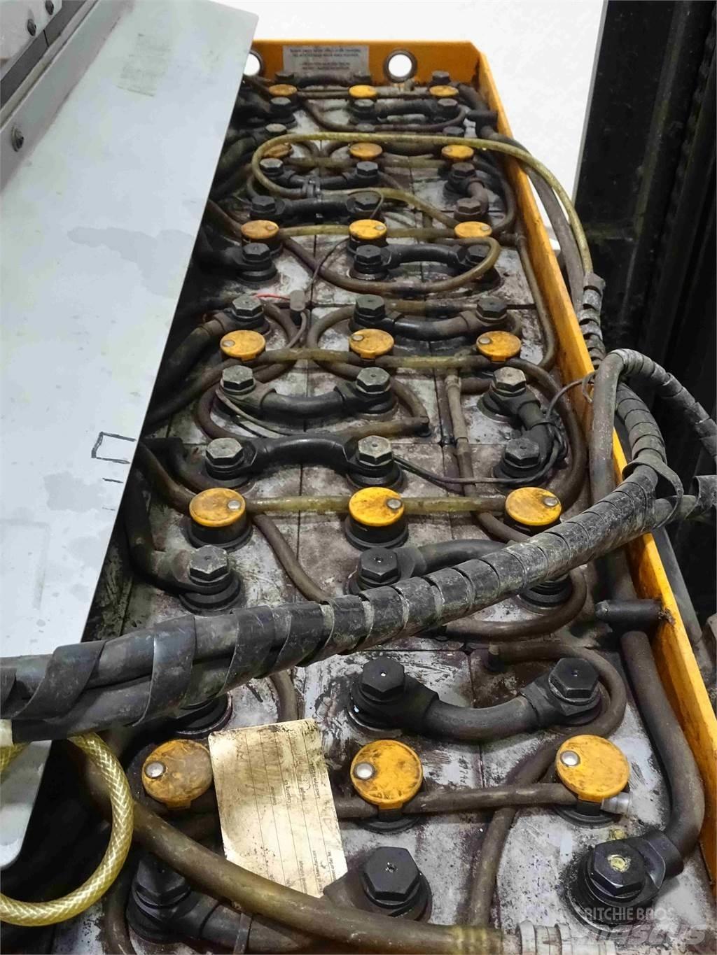 Still FM-X14 Reach trucks