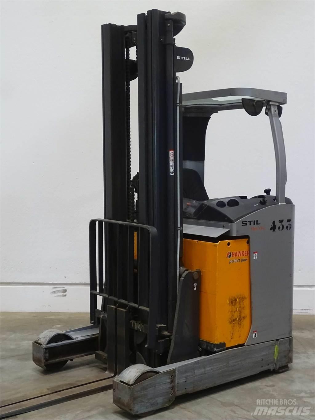 Still FM-X14 Reach trucks