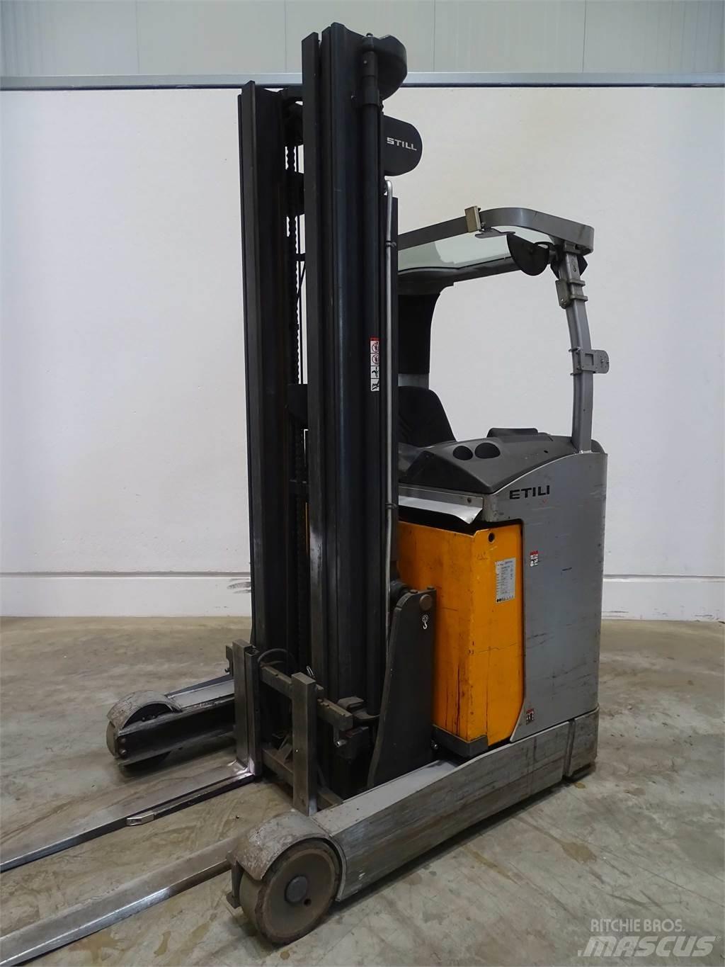 Still FM-X14 Reach trucks