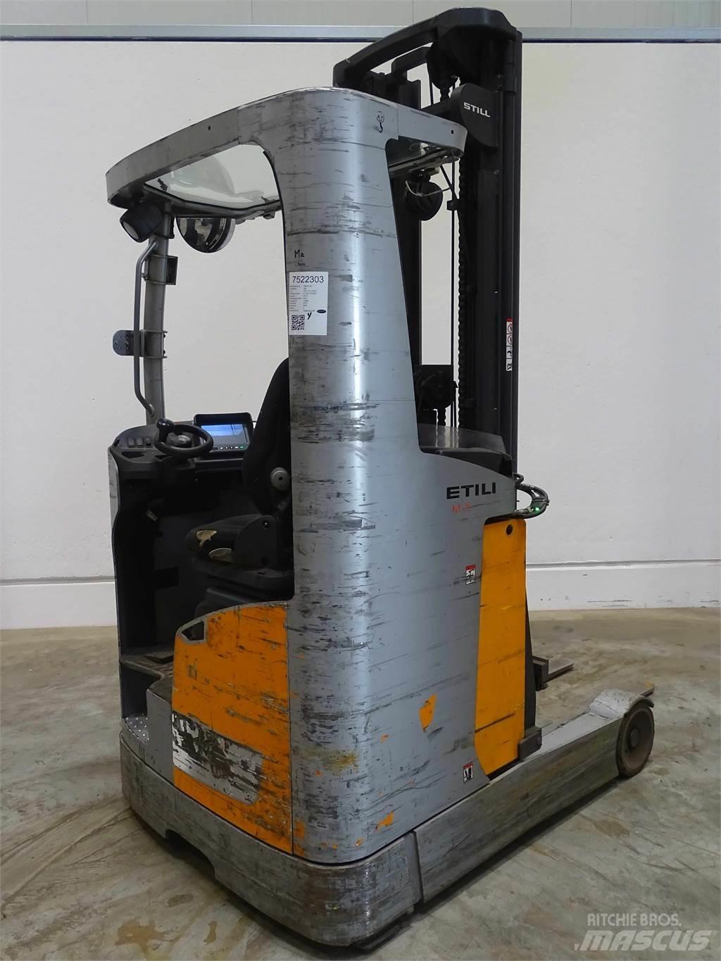 Still FM-X14 Reach trucks