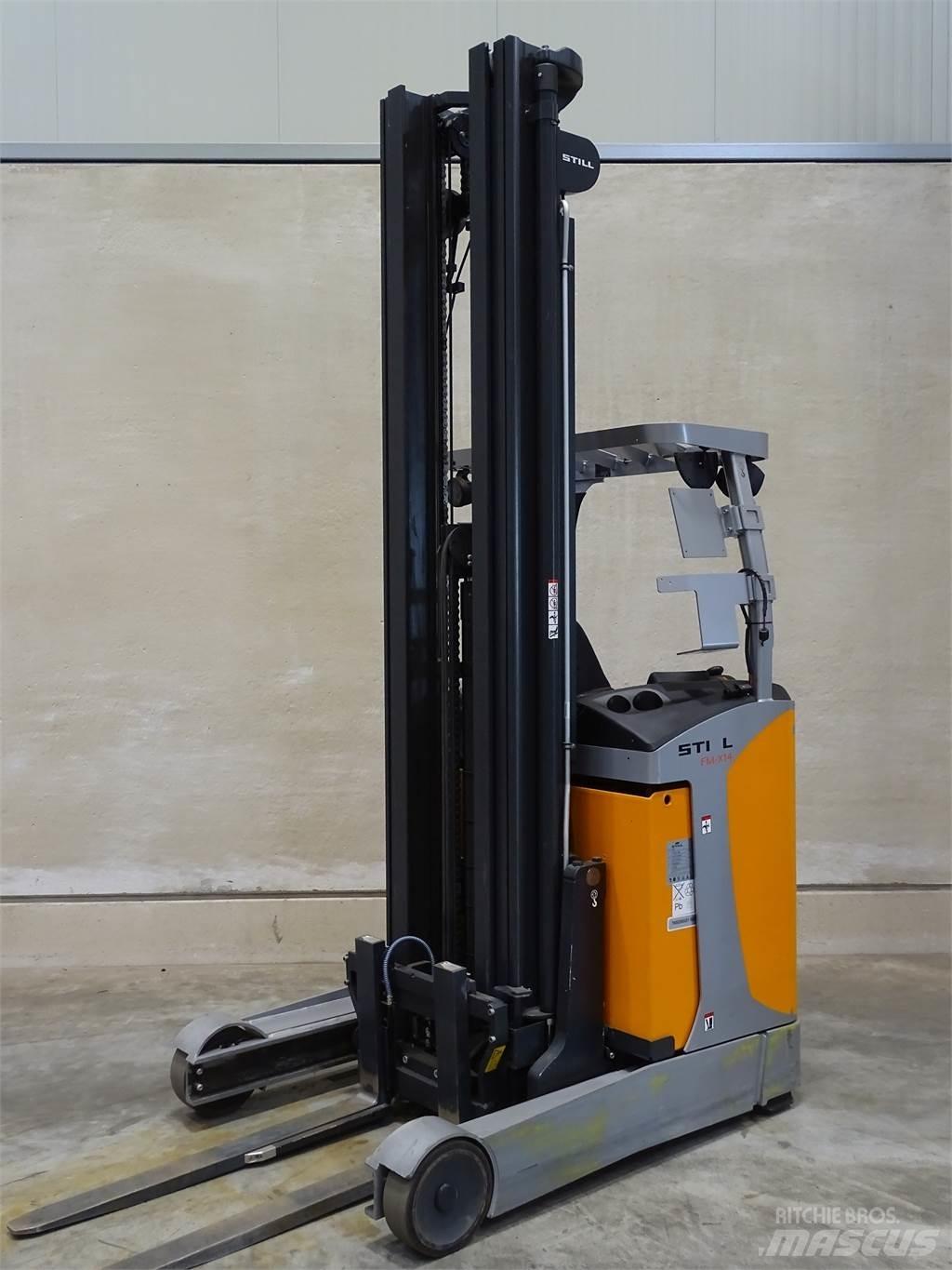 Still FM-X14 Reach trucks