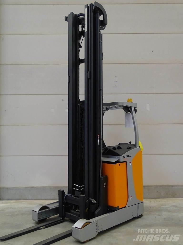Still FM-X17 Reach trucks