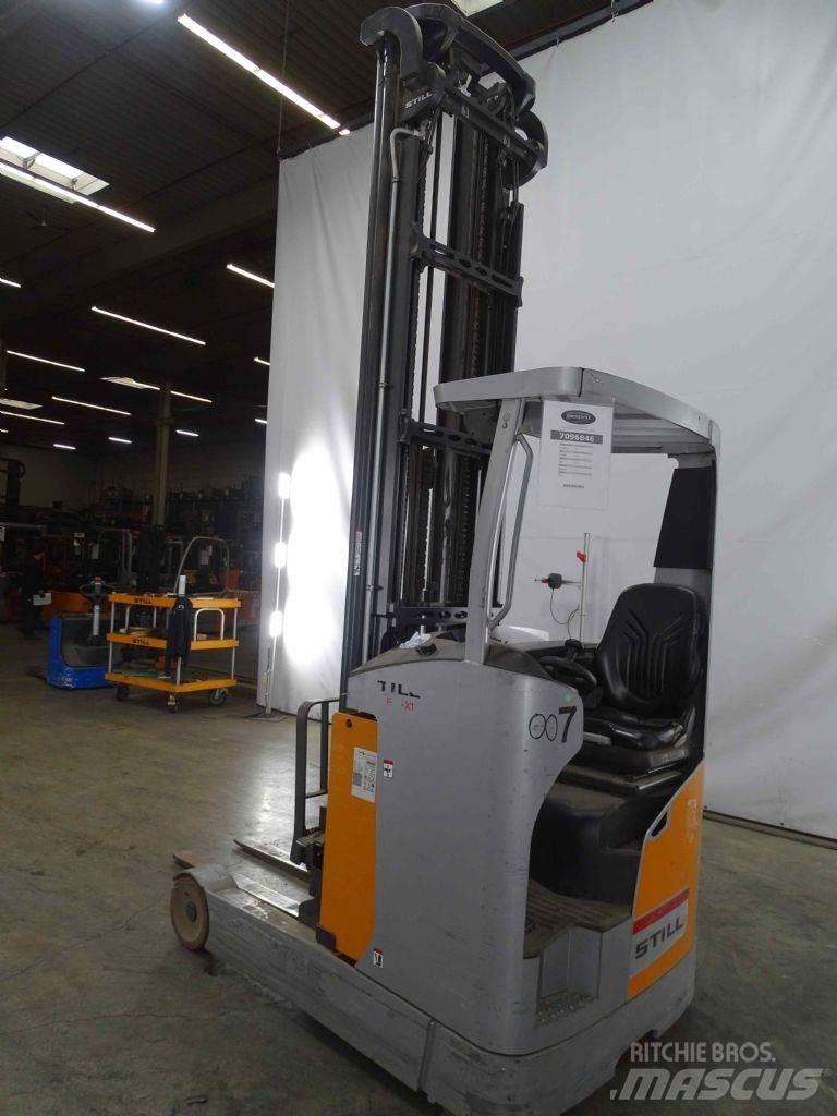 Still FM-X17 Reach trucks