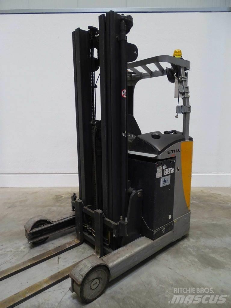 Still FM-X17 Reach trucks