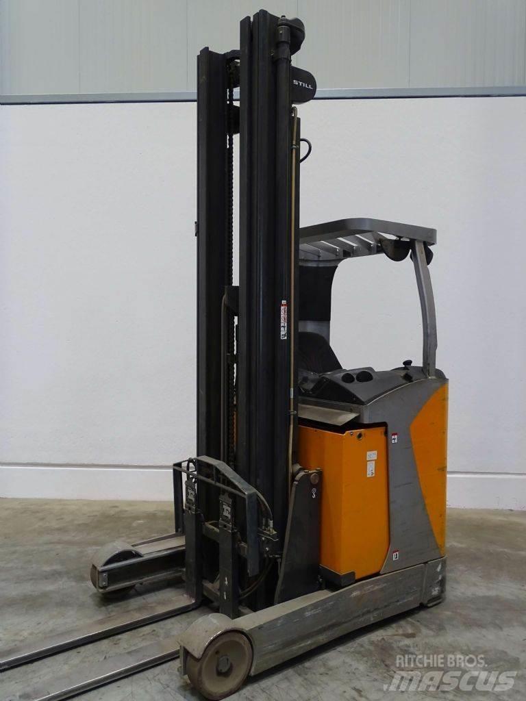 Still FM-X17 Reach trucks