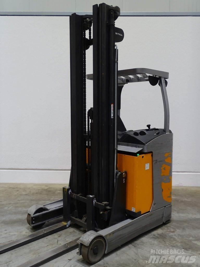 Still FM-X17 Reach trucks