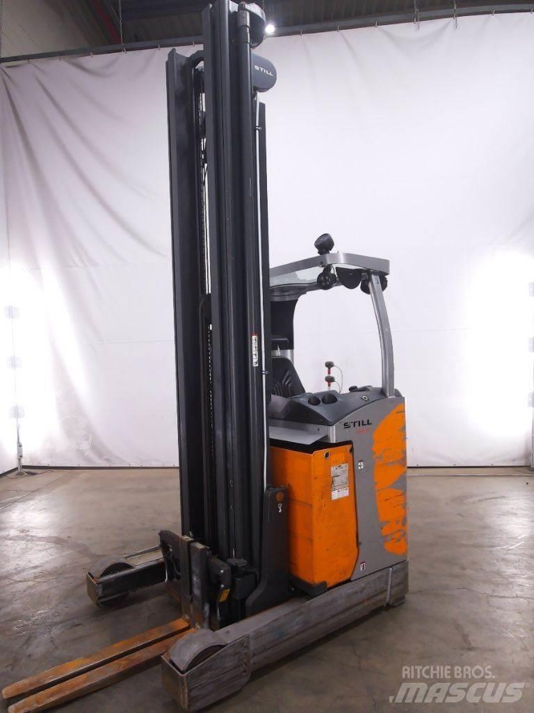 Still FM-X17 Reach trucks