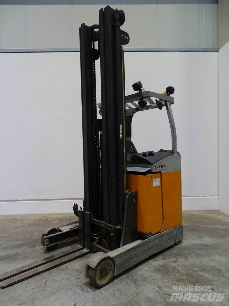 Still FM-X17 Reach trucks