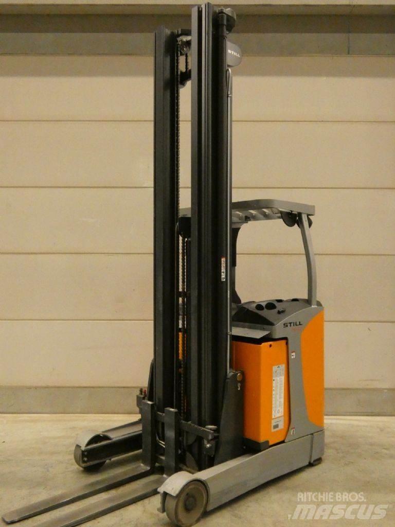 Still FM-X17 Reach trucks
