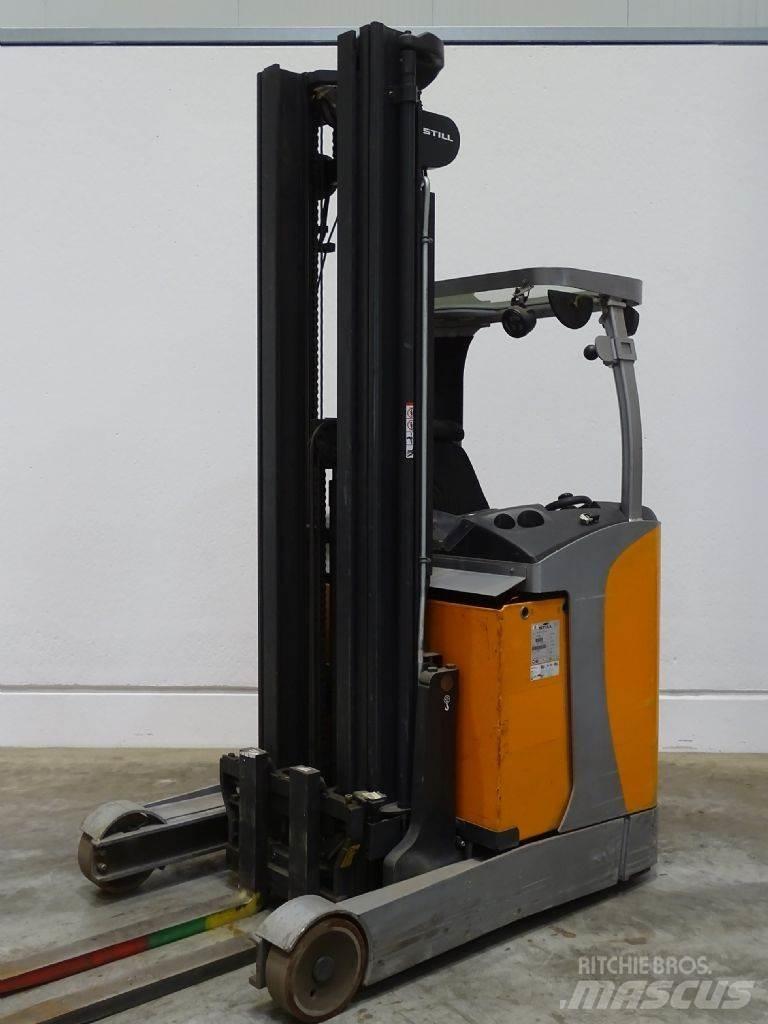 Still FM-X17 Reach trucks
