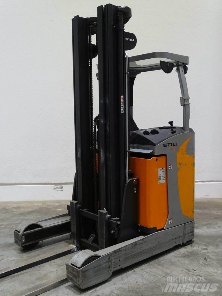 Still FM-X17 Reach trucks