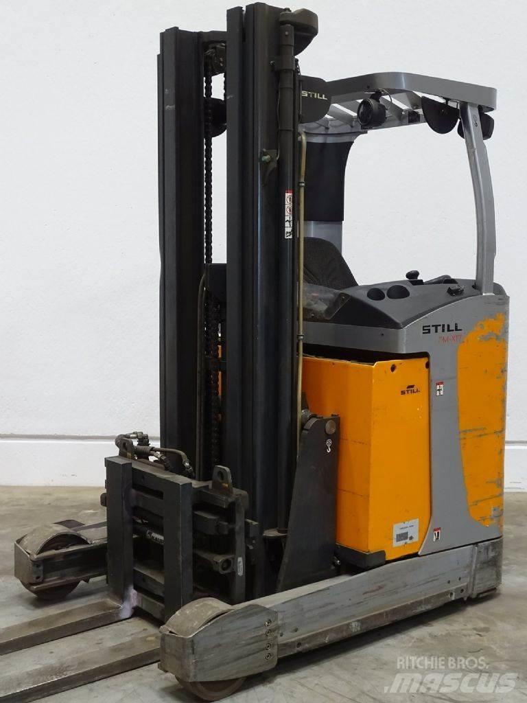 Still FM-X17 Reach trucks