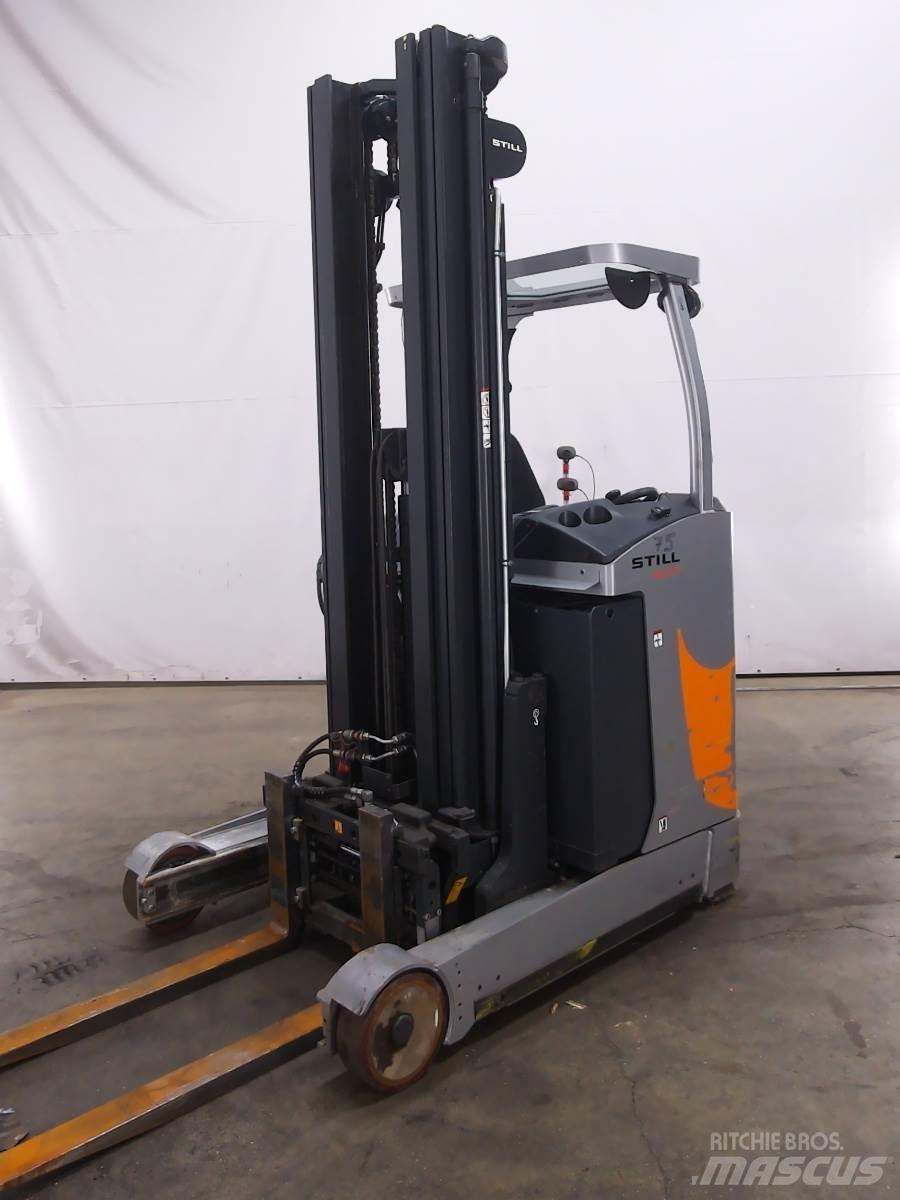 Still FM-X17 Reach trucks