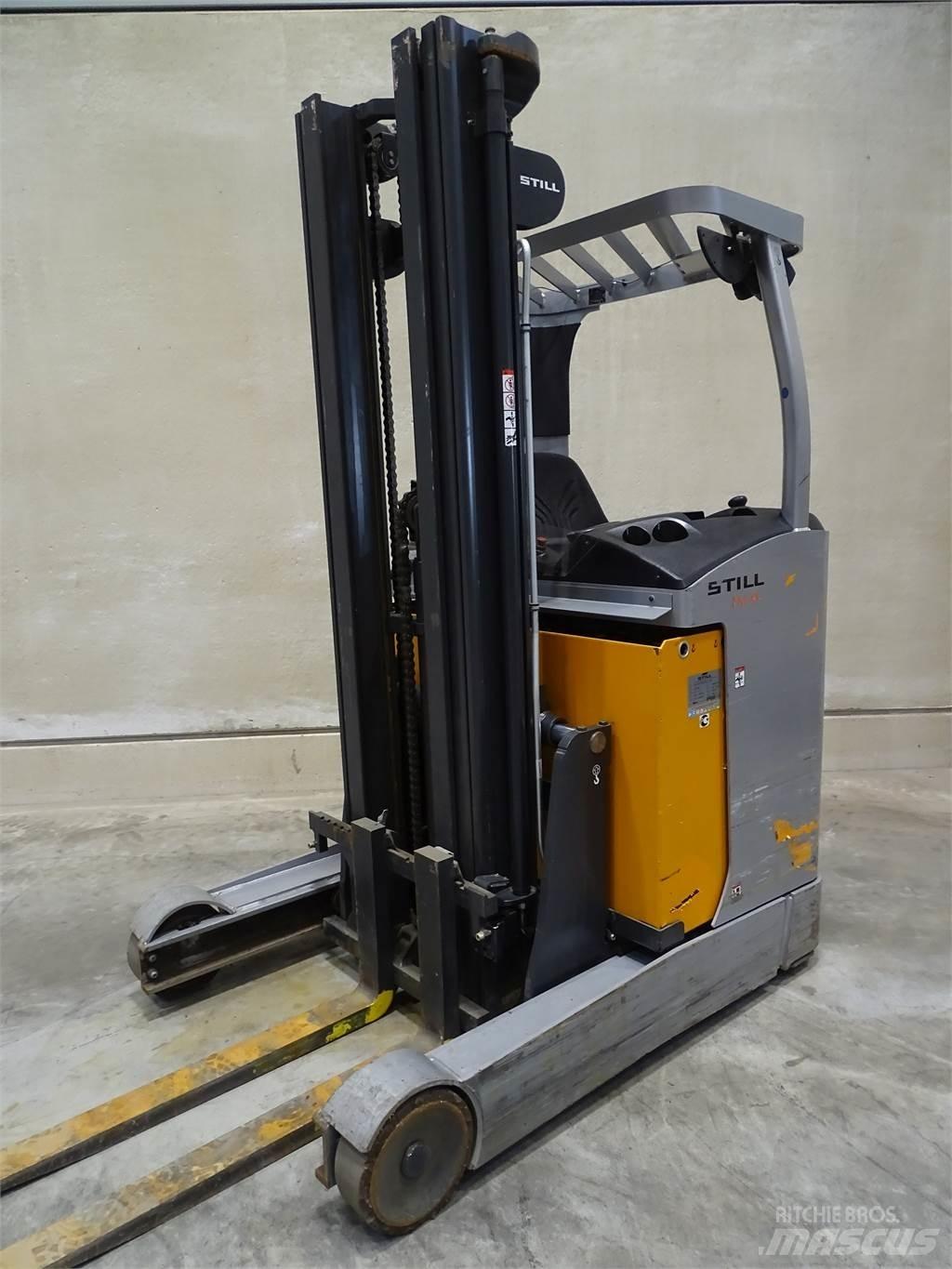 Still FM-X17 Reach trucks