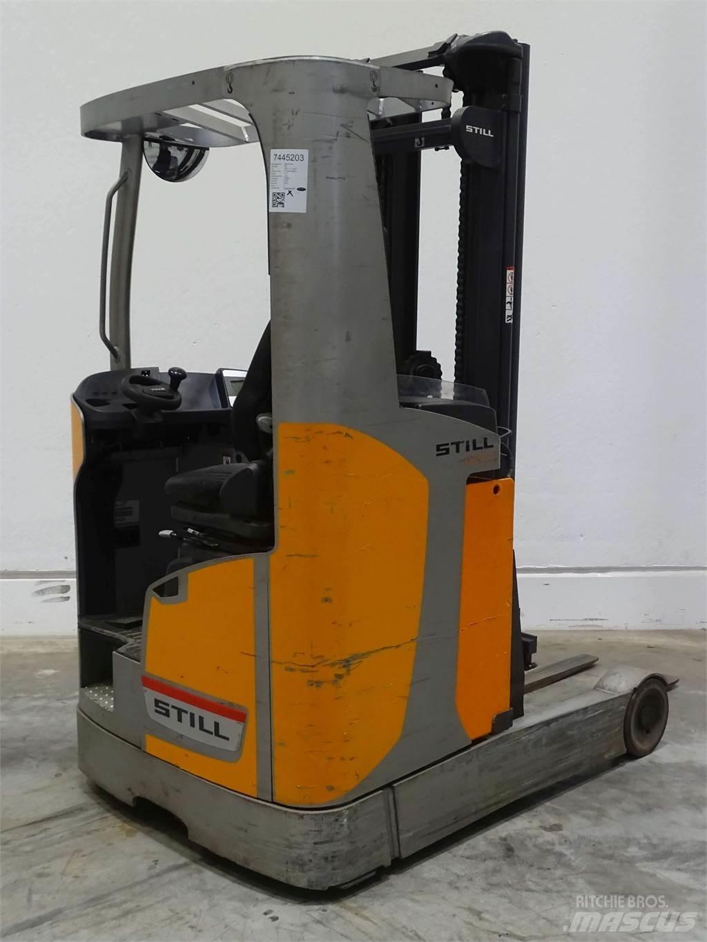 Still FM-X17 Reach trucks