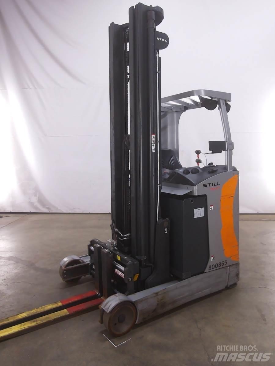Still FM-X17 Reach trucks