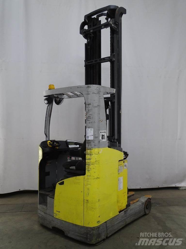 Still FM-X17 Reach trucks