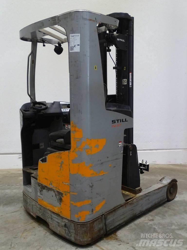 Still FM-X17 Reach trucks