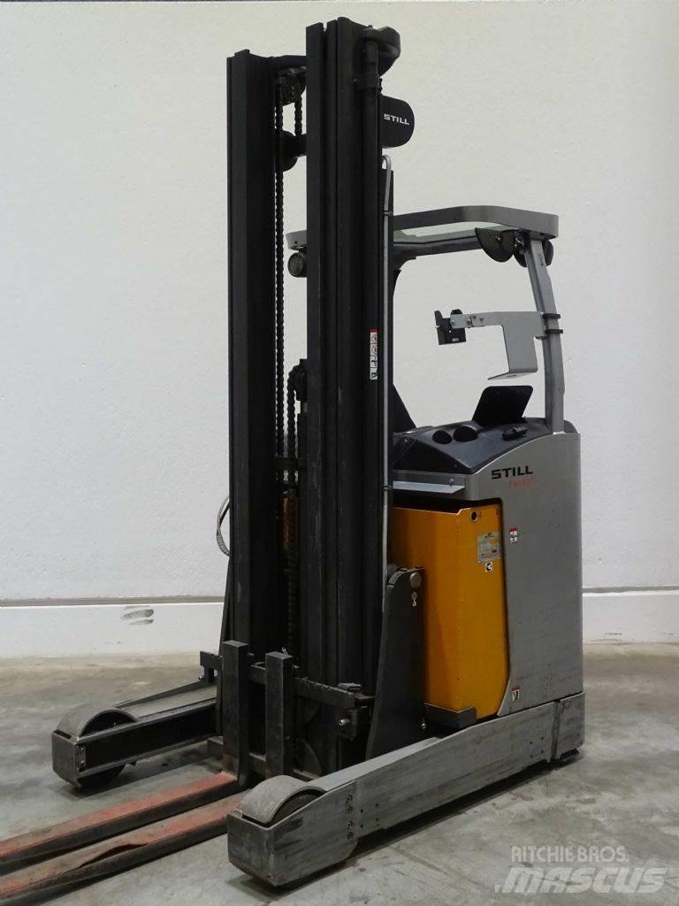 Still FM-X17 Reach trucks