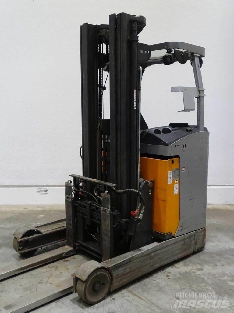 Still FM-X17 Reach trucks