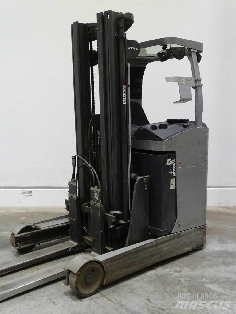 Still FM-X17 Reach trucks