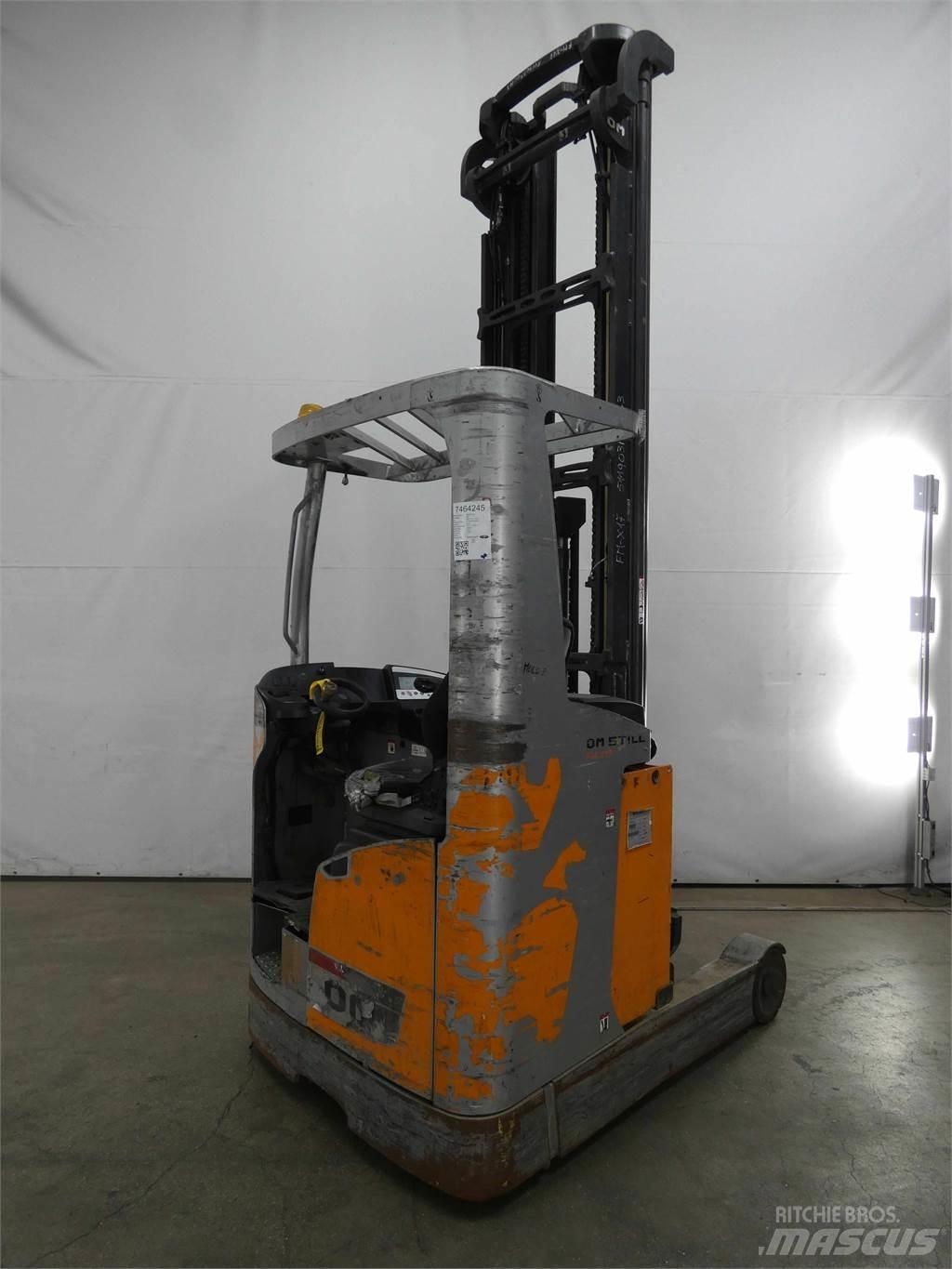 Still FM-X17 Reach trucks