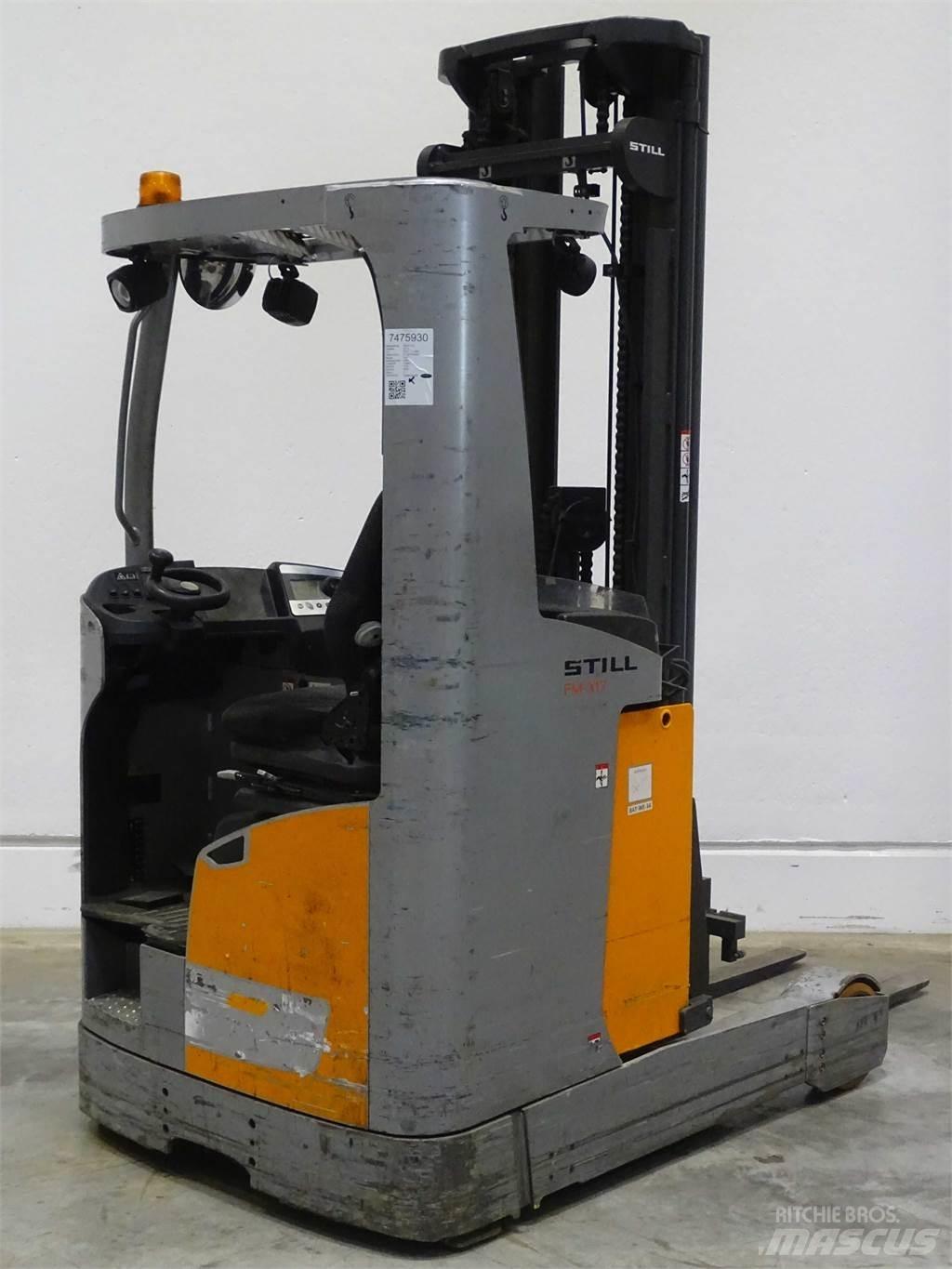 Still FM-X17 Reach trucks