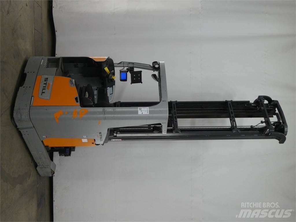Still FM-X17 Reach trucks