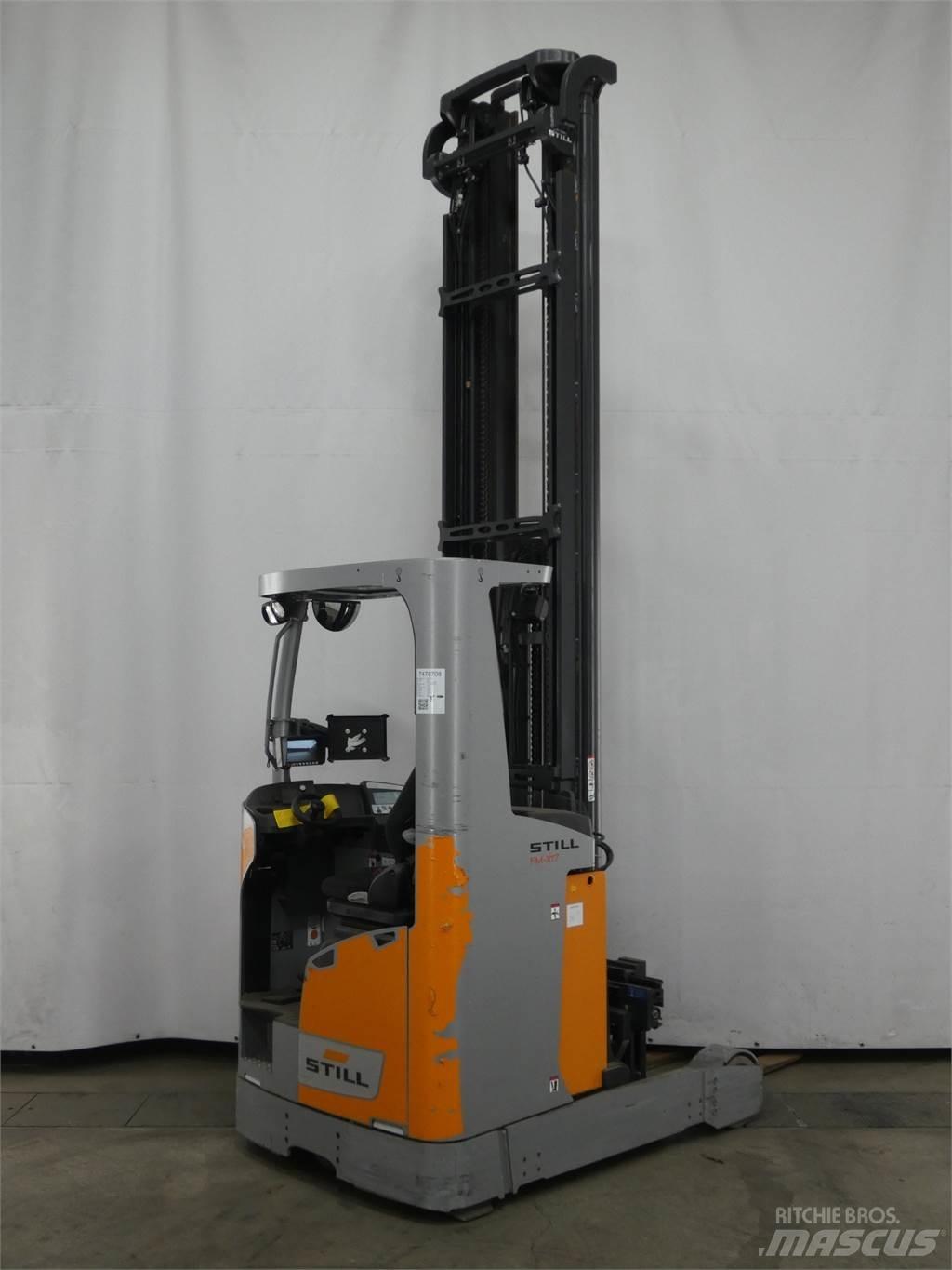 Still FM-X17 Reach trucks