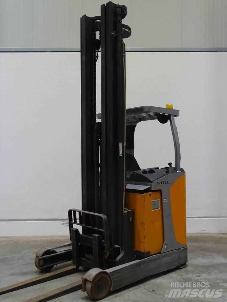 Still FM-X17 Reach trucks