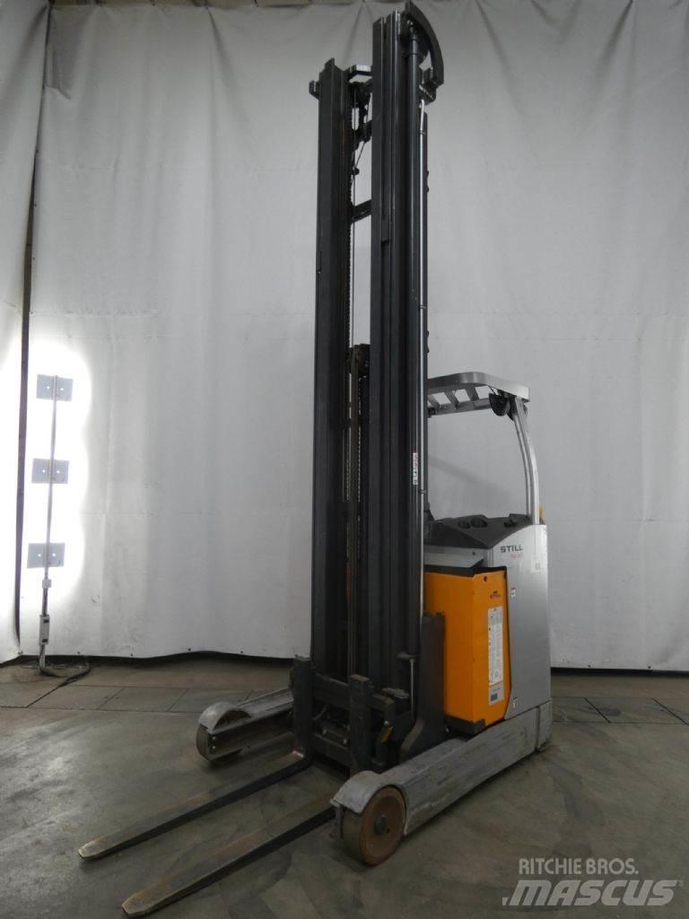 Still FM-X17 Reach trucks