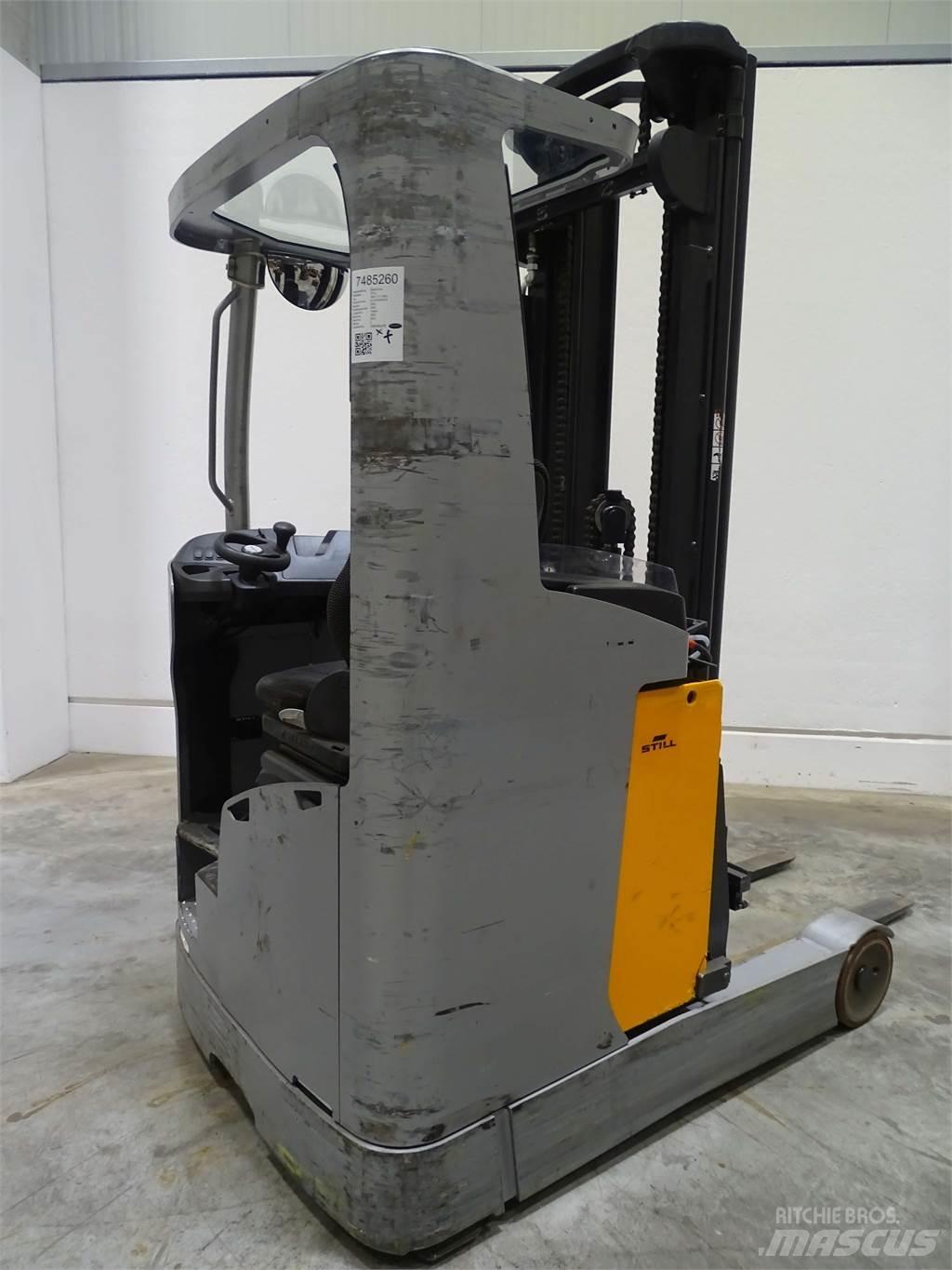 Still FM-X17 Reach trucks