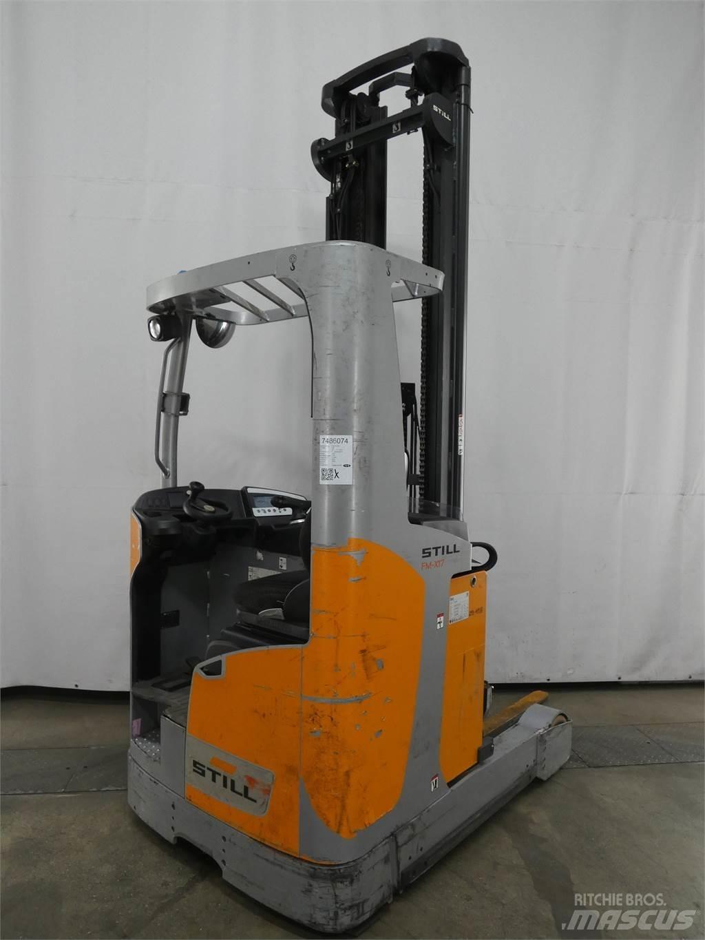 Still FM-X17 Reach trucks