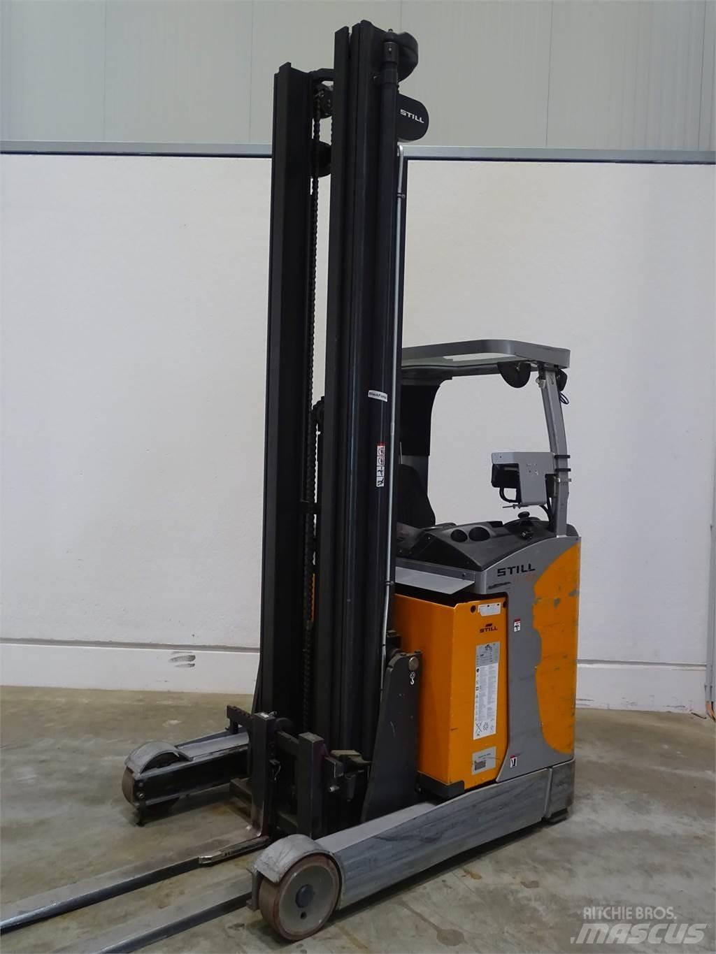 Still FM-X17 Reach trucks