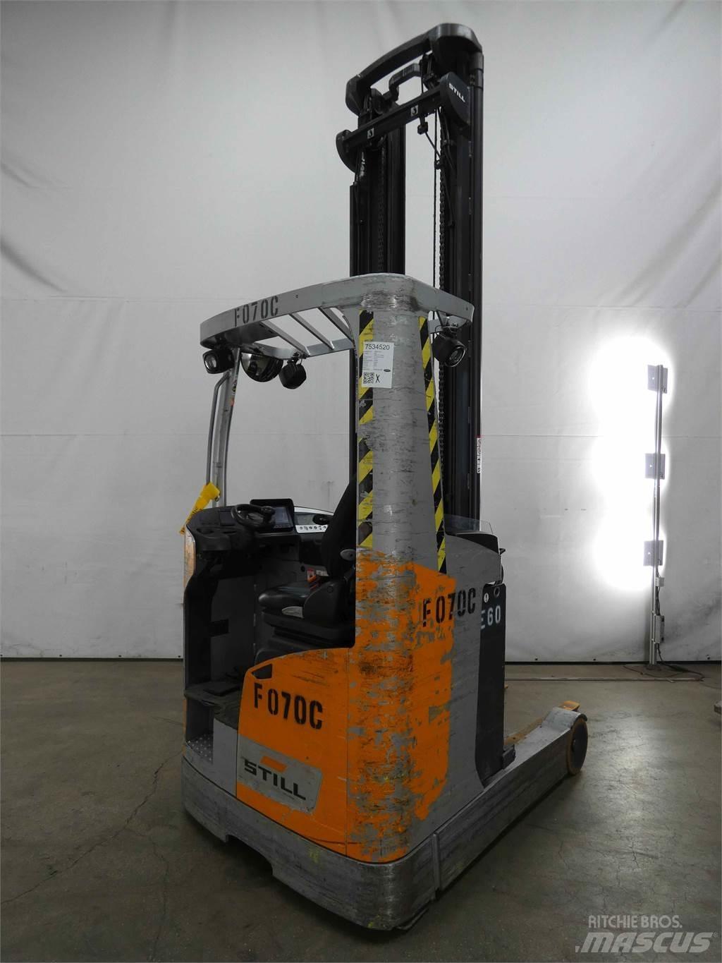 Still FM-X17 Reach trucks