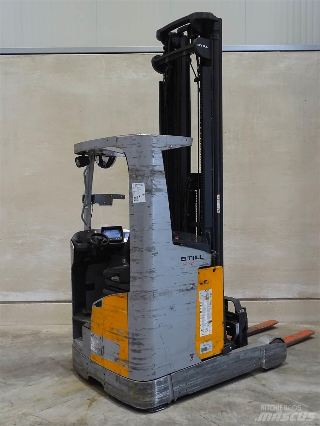Still FM-X17 Reach trucks