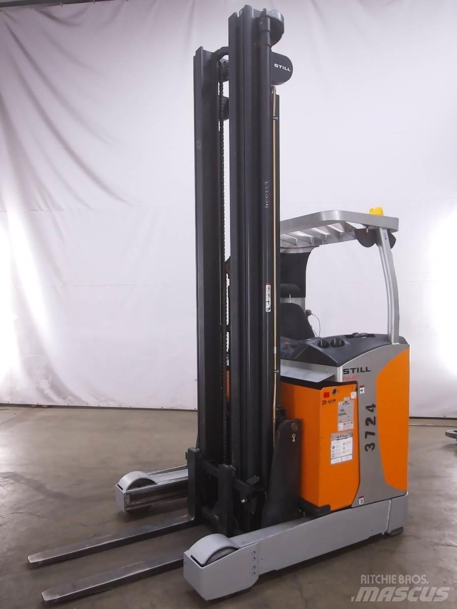 Still FM-X17 Reach trucks