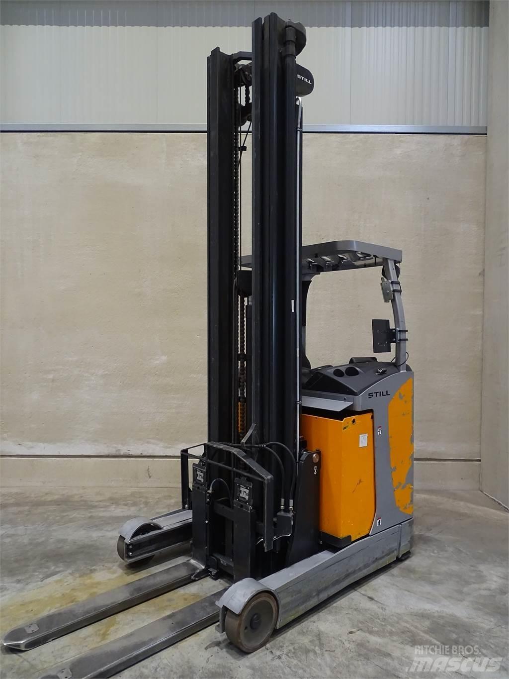 Still FM-X17 Reach trucks