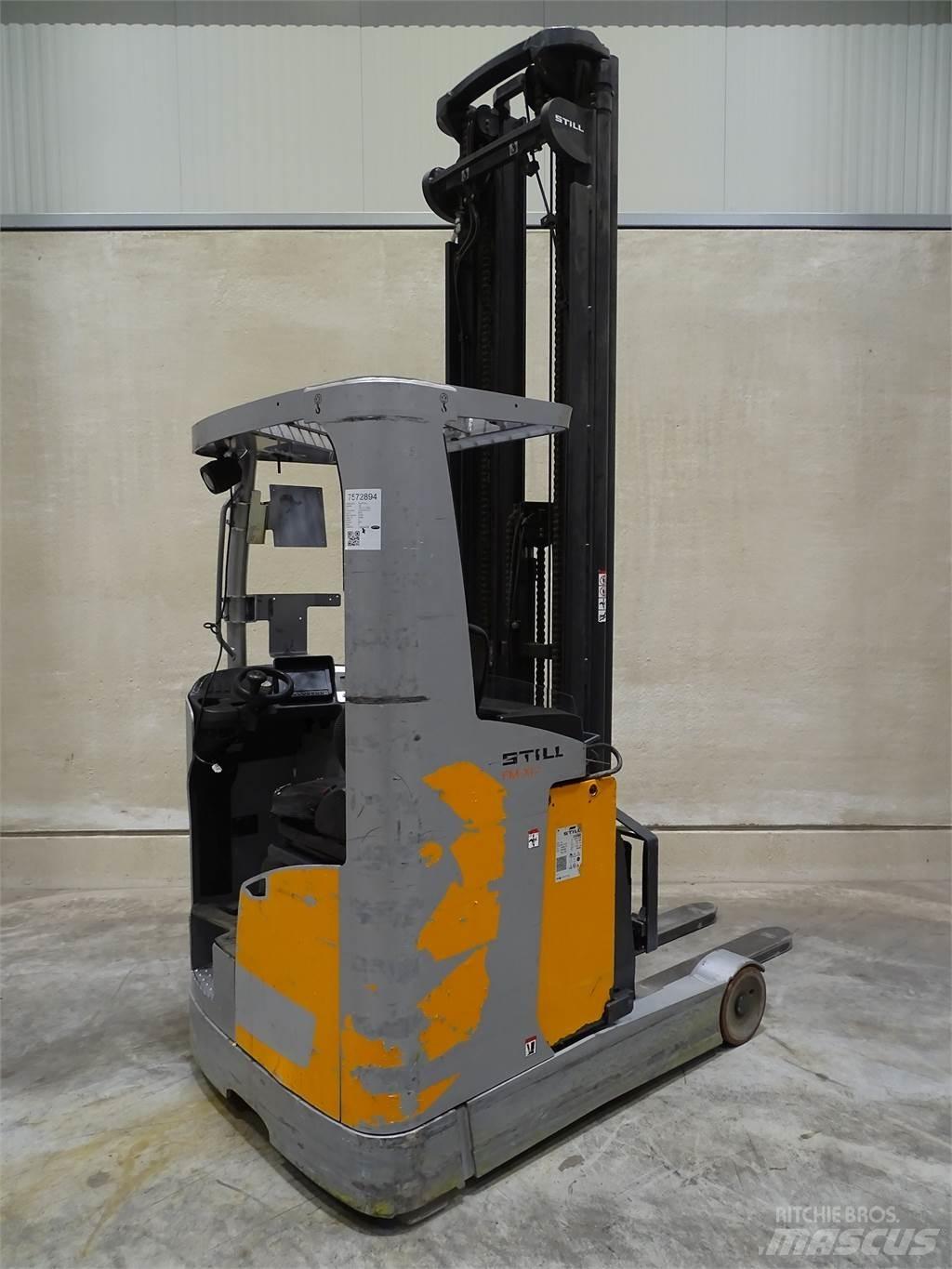 Still FM-X17 Reach trucks