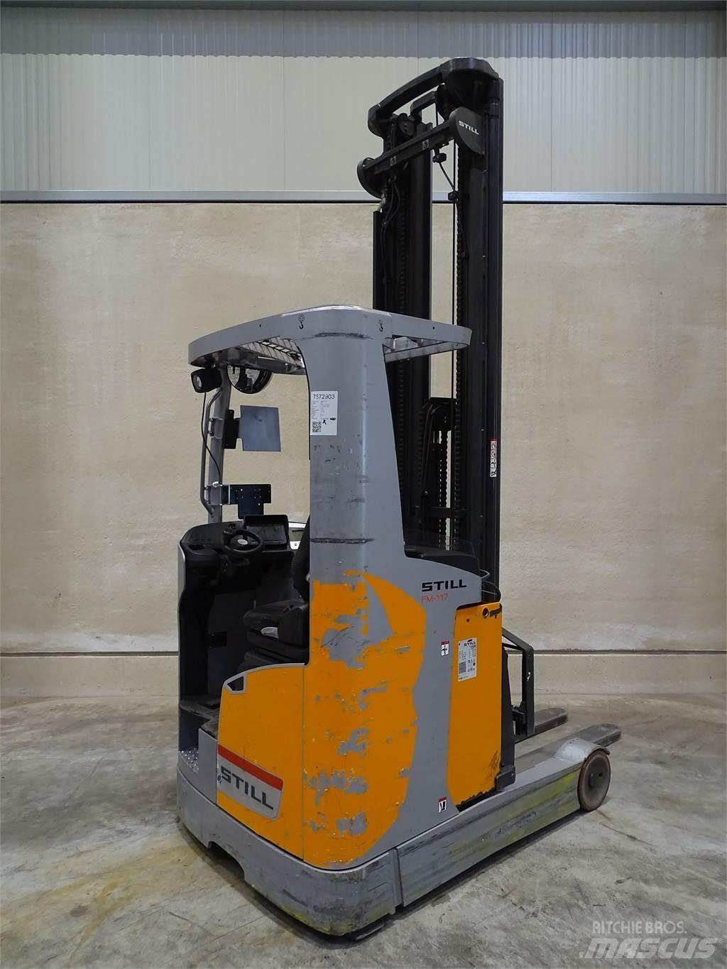 Still FM-X17 Reach trucks