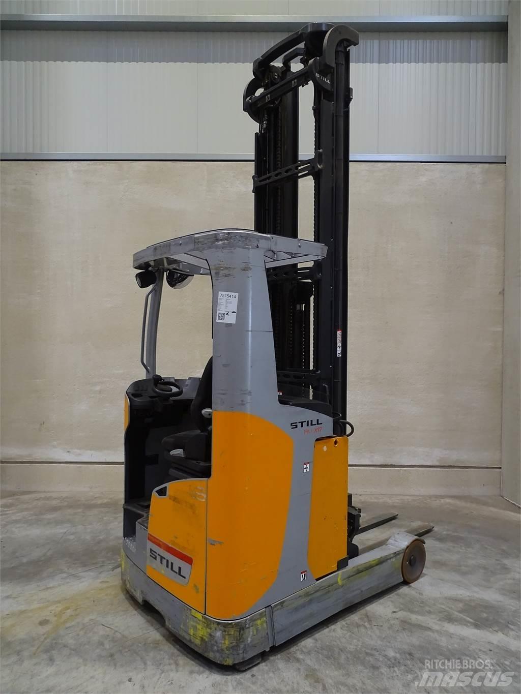 Still FM-X17 Reach trucks