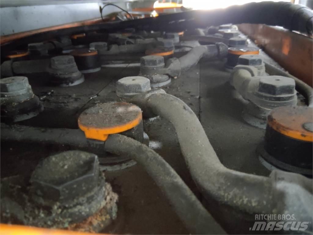 Still FM-X17SE Reach trucks