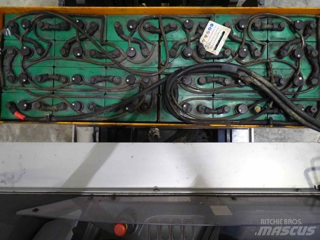 Still FM-X20 Reach trucks